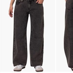 low rise black edikted jeans, size L, brand new+tags. willing to negotiate dm me